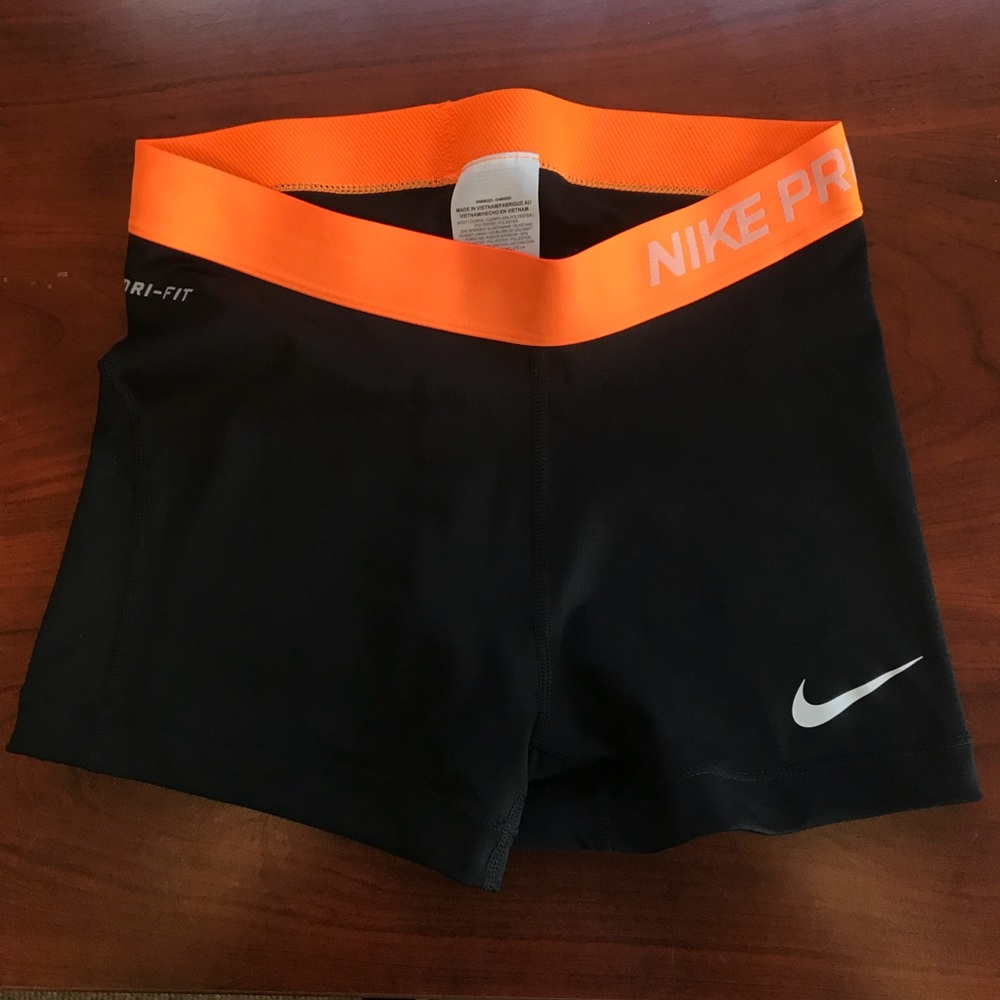Nike Pro 3” Compression Shorts - Size M